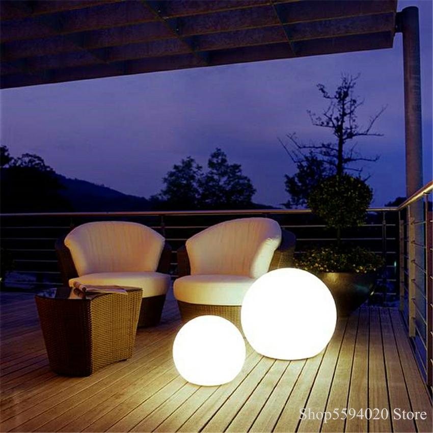 Floor Lamp Arched - Lampade da terra moderne a sfera